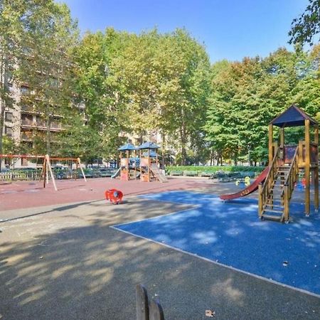 Bacone Liberty Olimpia Lägenhet Milano Exteriör bild